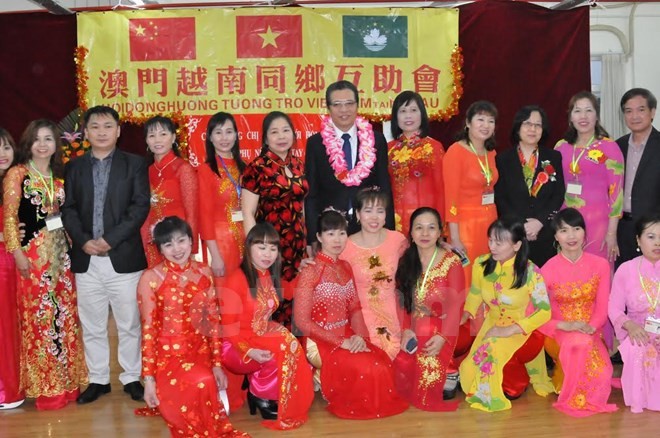 Vietnamese Ambassador to China meets overseas Vietnamese - ảnh 1